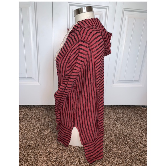 Sweater - Picture 2 of 3